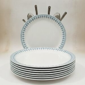 Bohemian Blue Lattice Rim Dinner Plate – Elegant White Porcelain