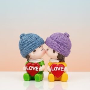 Sweet Duo "Love" Miniature Couple Figurine – Hand-Painted Resin Decor